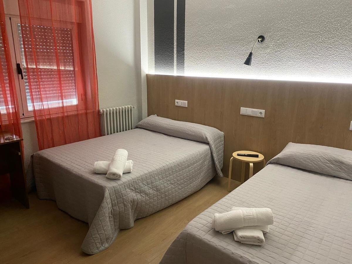 Hostal Uria Salamanca Exteriör bild