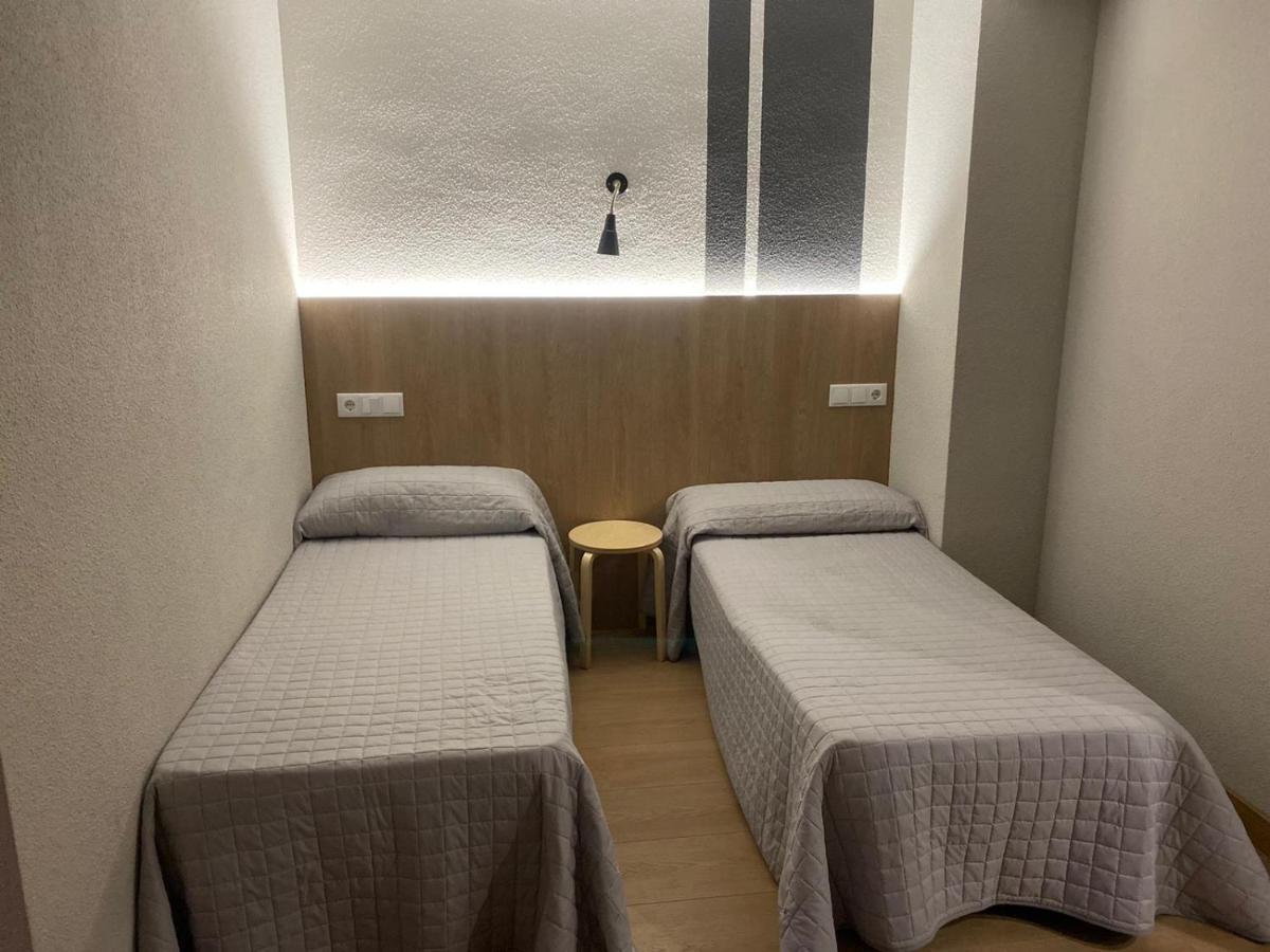 Hostal Uria Salamanca Exteriör bild